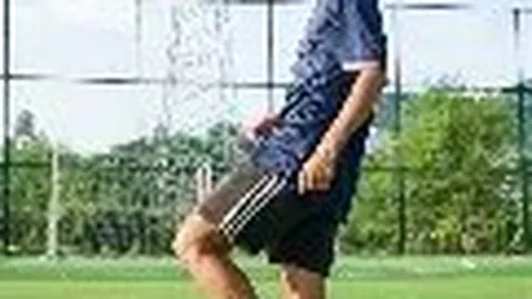 日本球员大胜对手11-0！对手怒摔球拍遭黄牌处罚