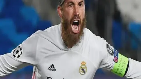 “无签字费合同续约暗示减薪，基米希续约强调需确保长期留队”